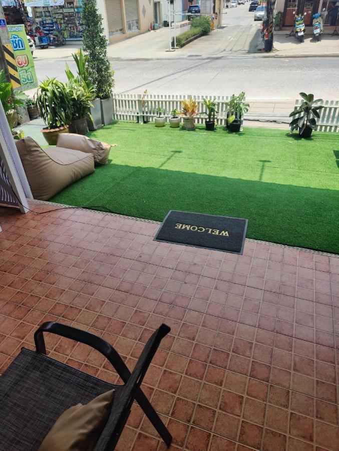 Cafe Nana Hotel Nong Prue Exterior photo