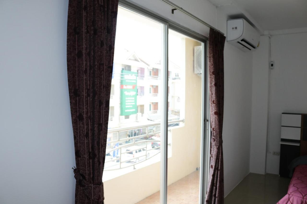 Cafe Nana Hotel Nong Prue Exterior photo